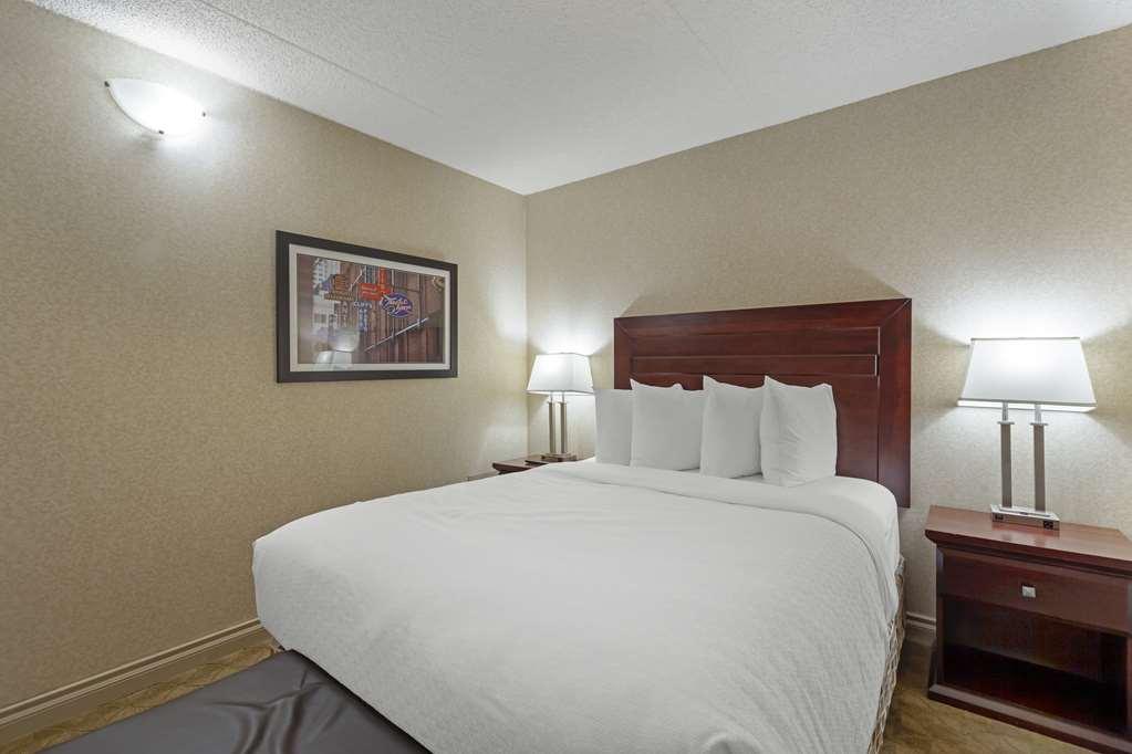 Best Western Plus City Centre Inn Едмонтон Номер фото