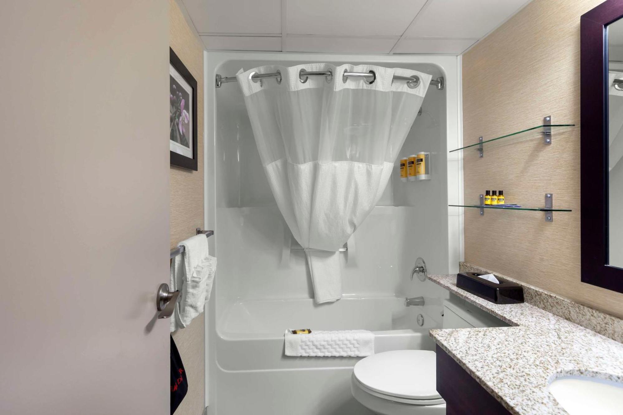 Best Western Plus City Centre Inn Едмонтон Екстер'єр фото